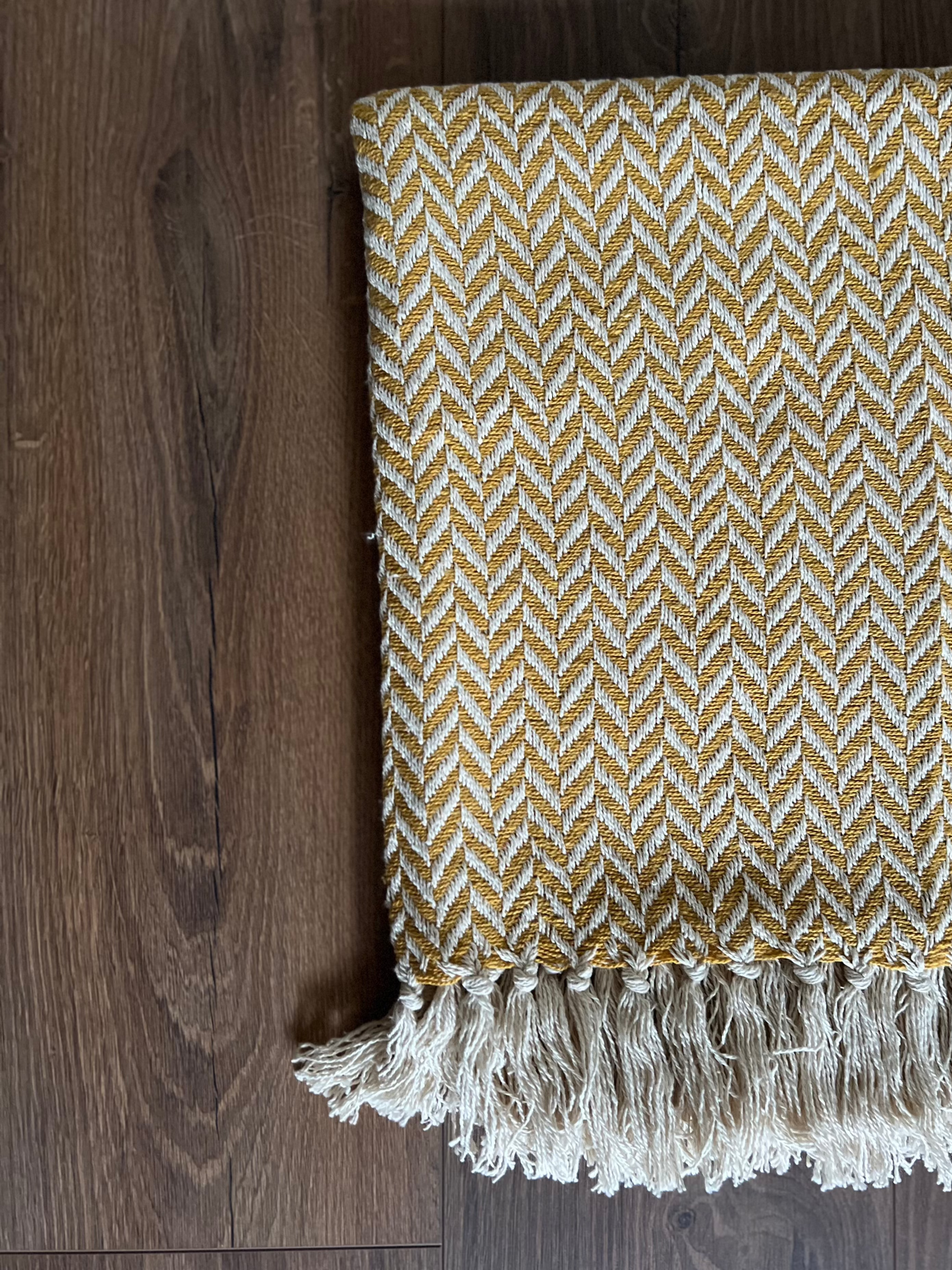 Anna Filt, Gul/Elfenben