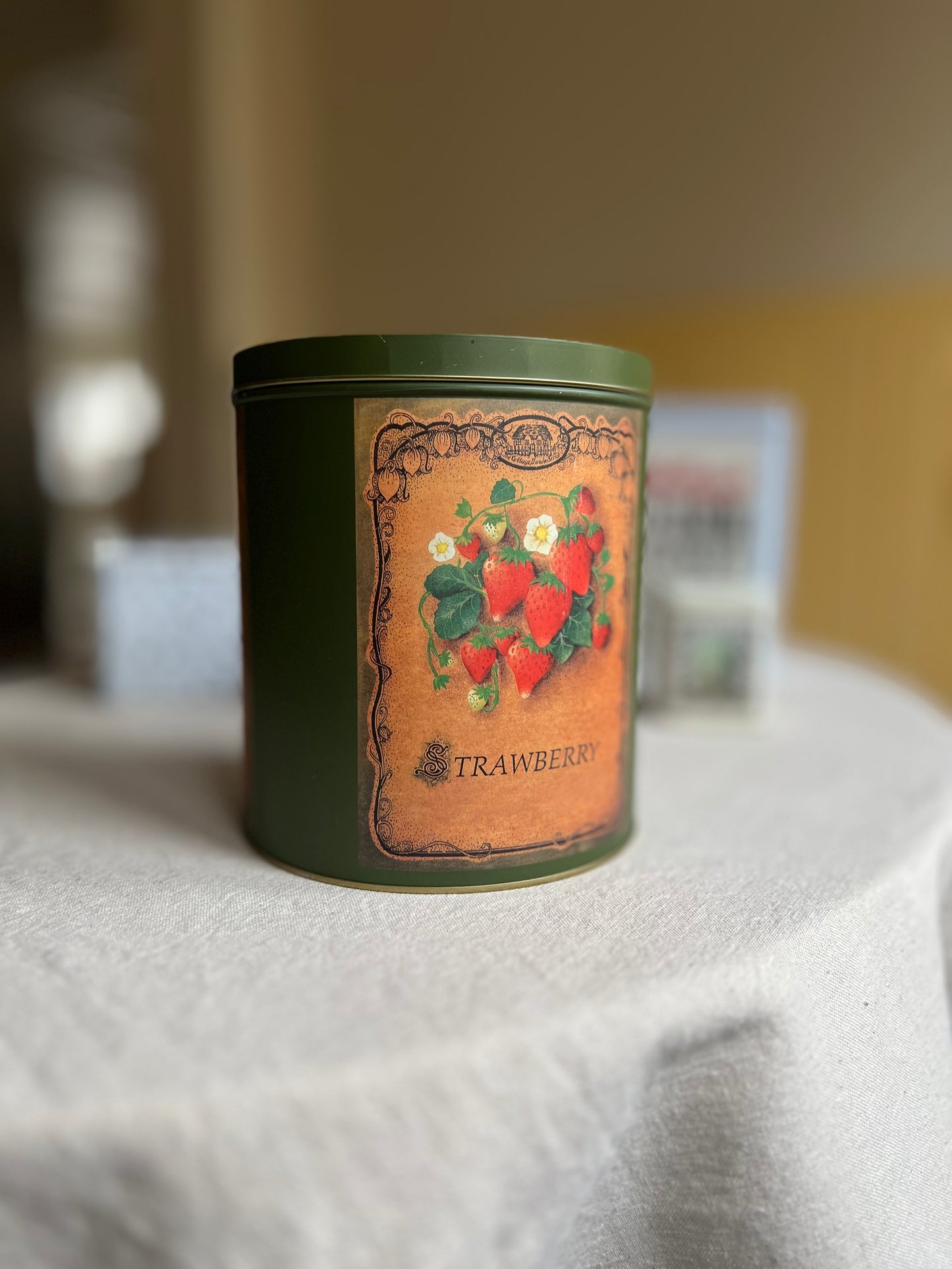 Plåtburk Motiv Jordgubbar, Grön