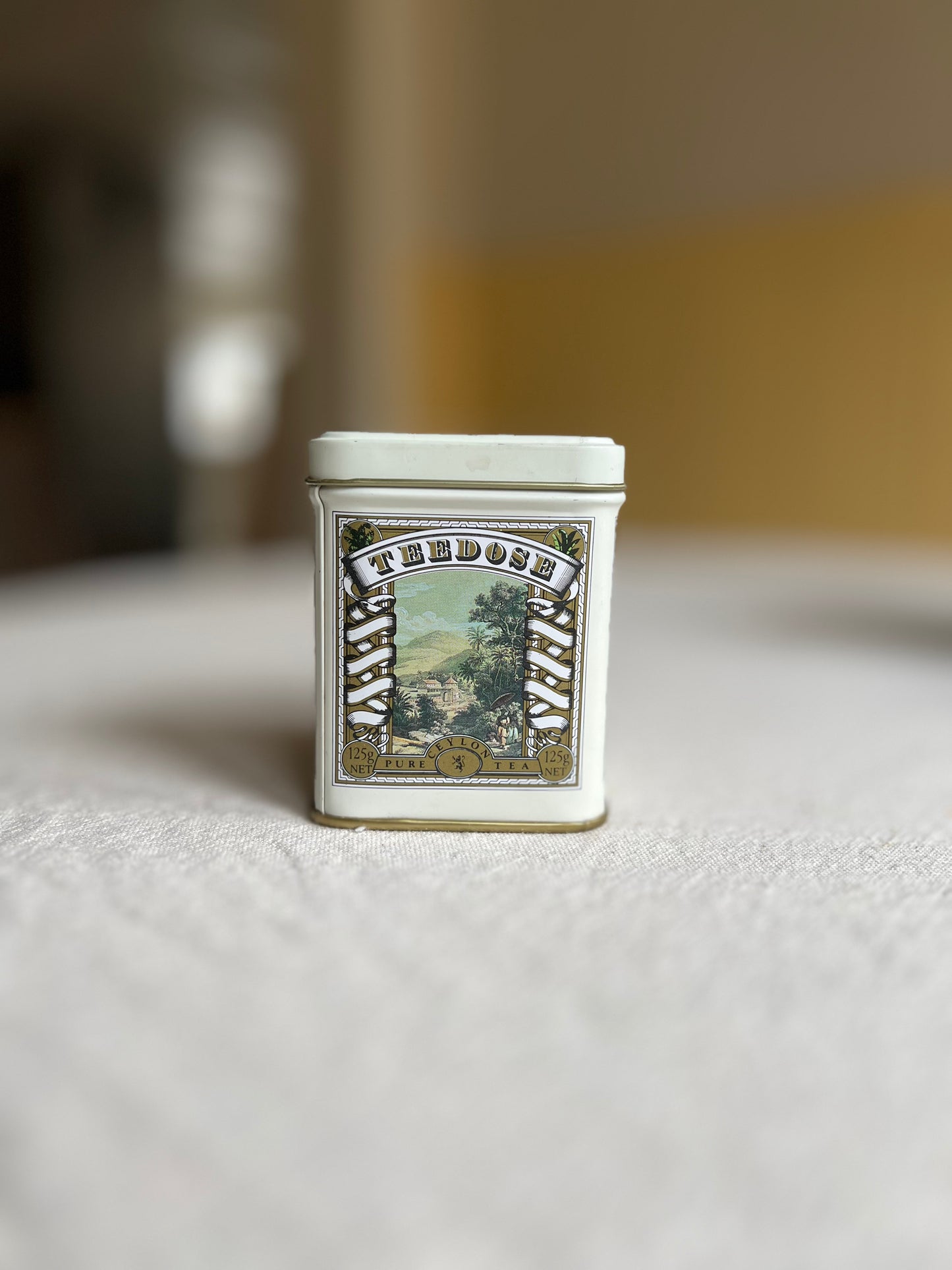 Plåtburk Teedose