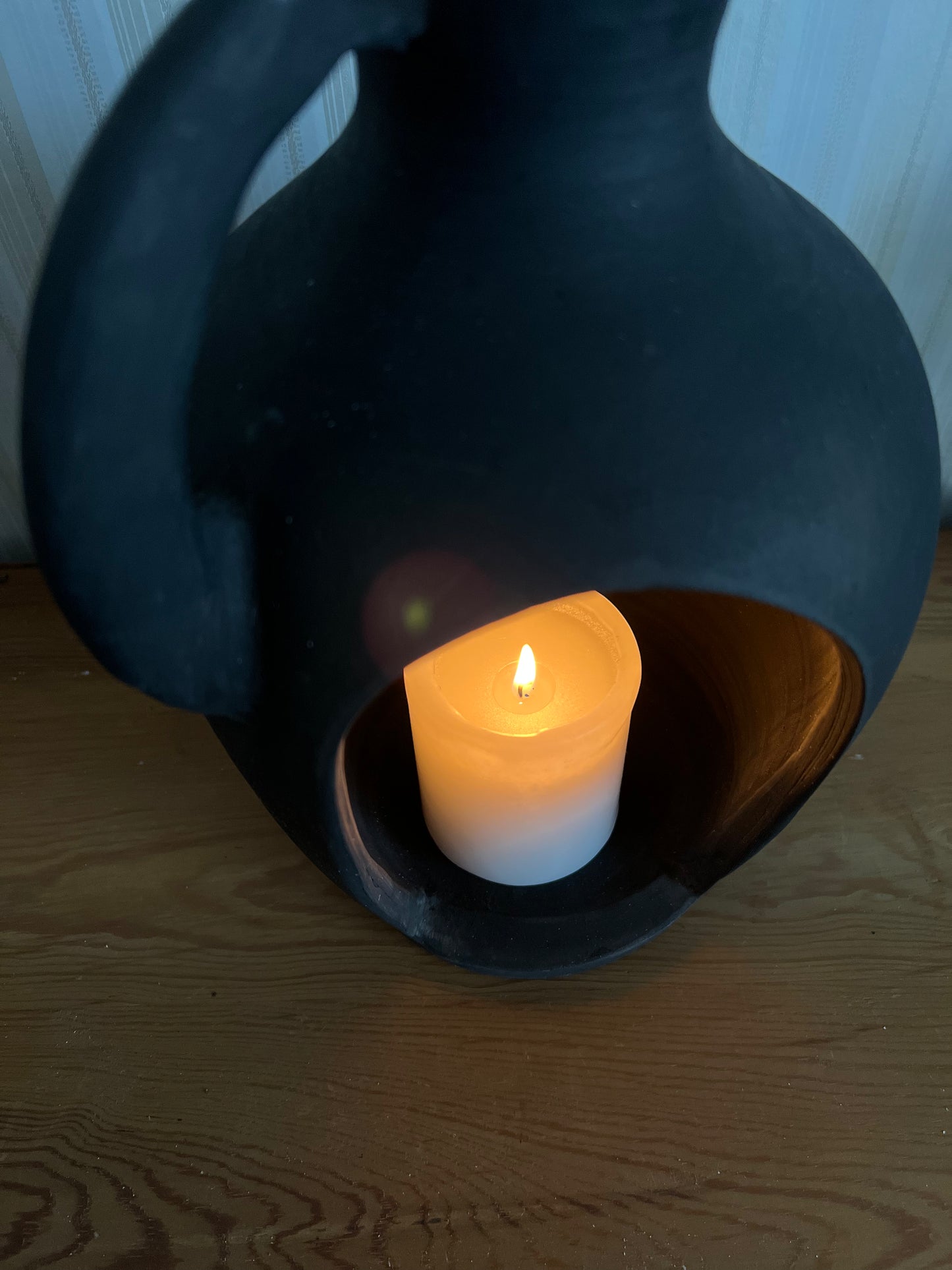 Lykta Floda, Svart