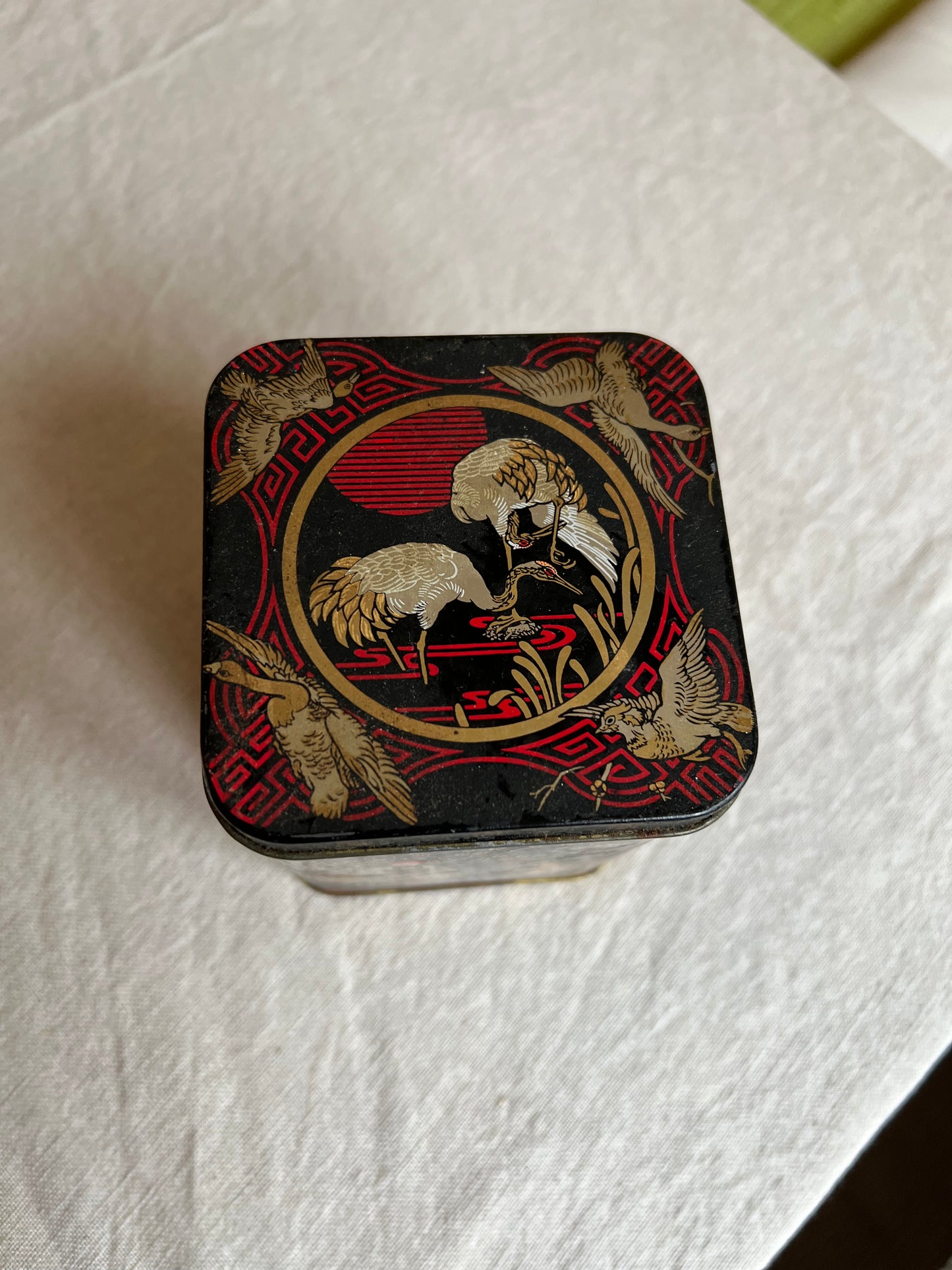 Plåtburk/Teburk Stor med motiv