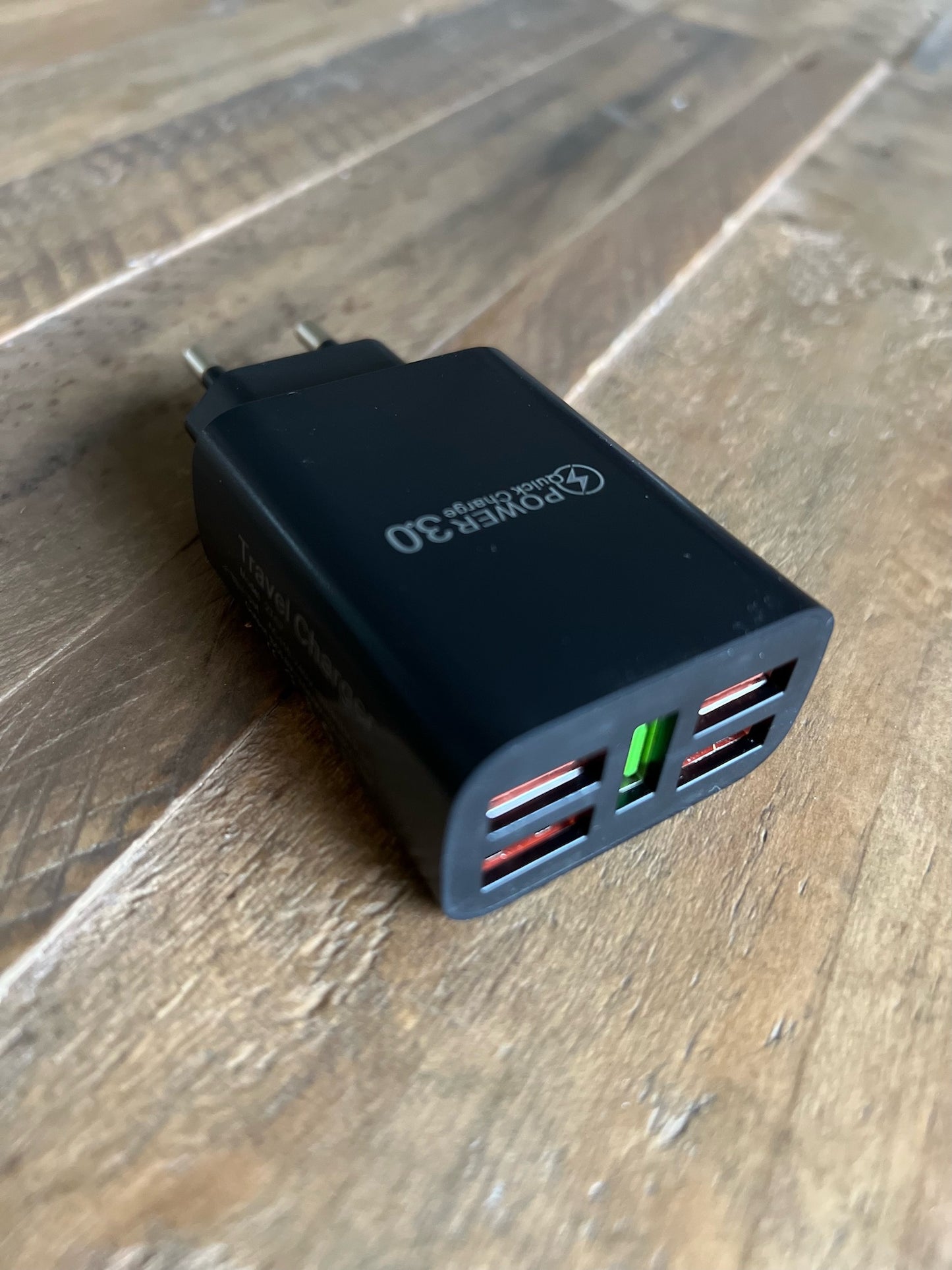 Strömadapter med 5st USB-A portar