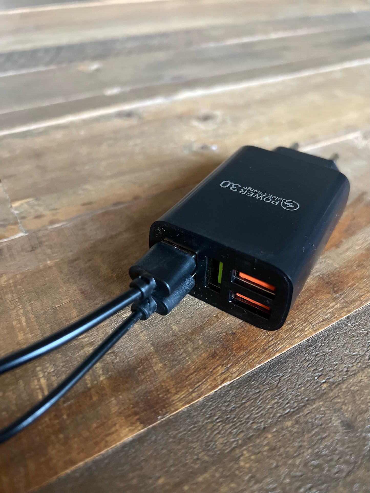 Strömadapter med 5st USB-A portar